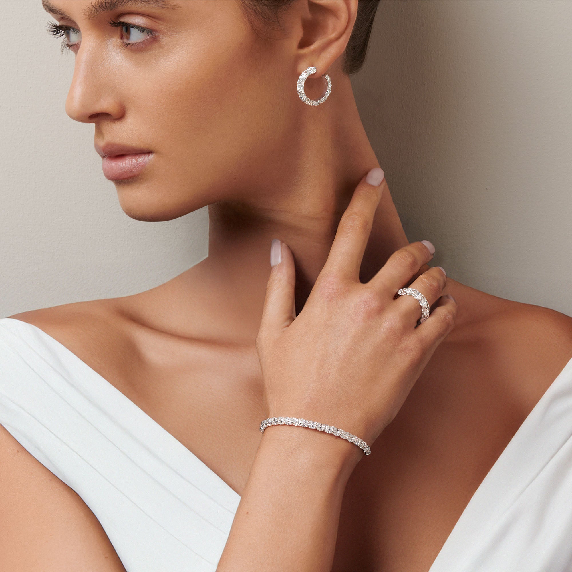 Merveilles Bridal - Oval Diamond Bracelet