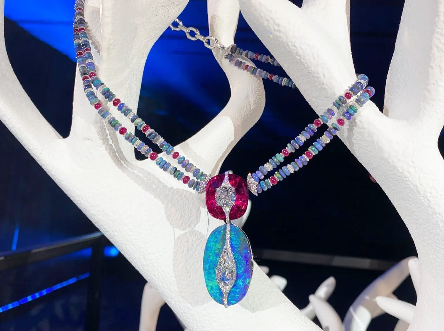 KISSING EXCLUSIVE EVENT IN HONG KONG